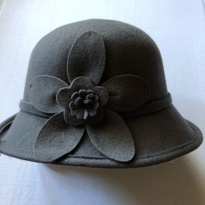  Forever 21 Wool Felt Hat with Flower